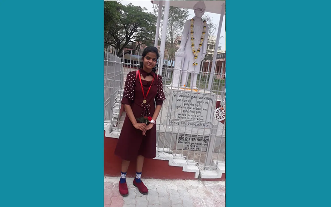  ରାଜ୍ୟସ୍ତରୀୟ ପ୍ରବନ୍ଧ ପ୍ରତିଯୋଗିତା: ଆକାଂକ୍ଷାଙ୍କୁ ସ୍ବର୍ଣ୍ଣପଦକ