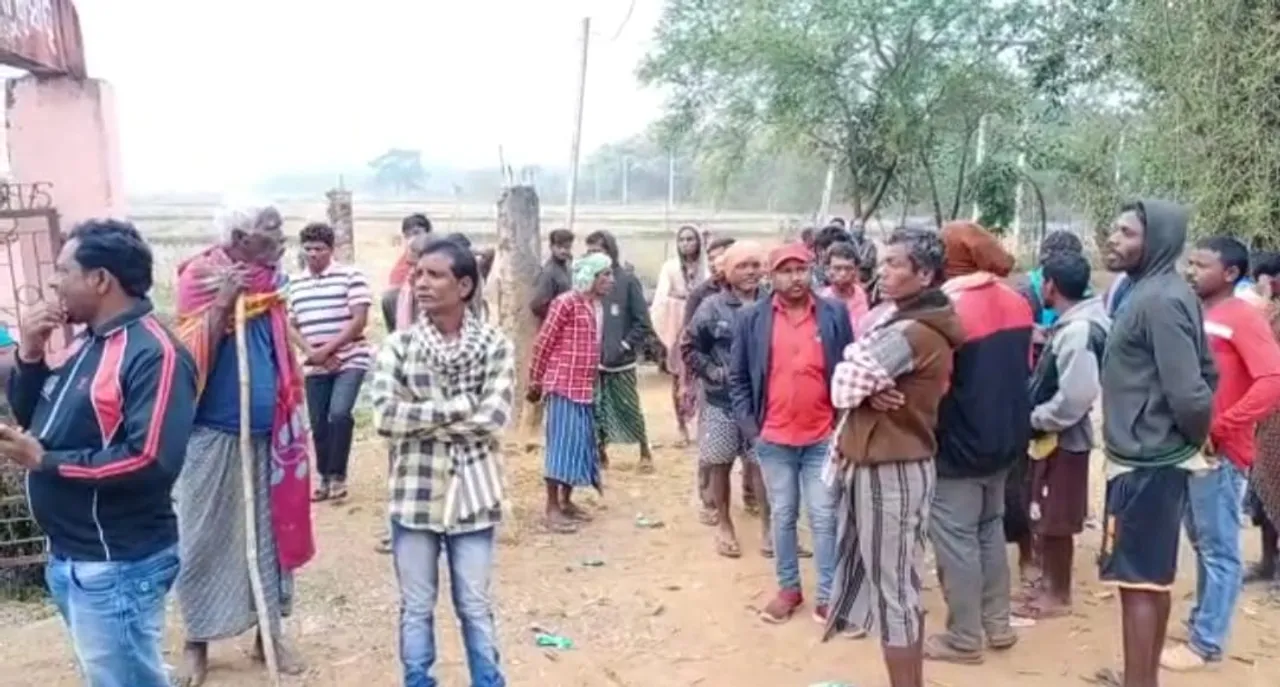  ସ୍କୁଲ୍ ଖୋଲିବା ସହ ମୌଳିକ ଆବଶ୍ୟକତା ପୂରଣ ଦାବି: ଭୋଟ୍ ଦେଲେନି ଗ୍ରାମବାସୀ