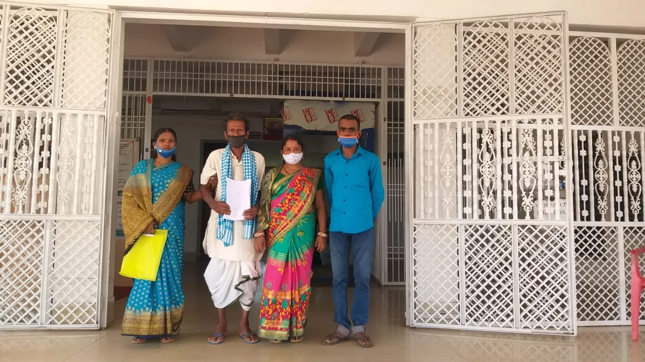  ଅନାବାଦୀ ଜମିରେ ଉଦ୍ୟାନ କରିଥିଲେ ଗରିବ, ସଡ଼କ ପାଇଁ ଉଜାଡ଼ିଦେଲେ ଠିକାଦାର! 