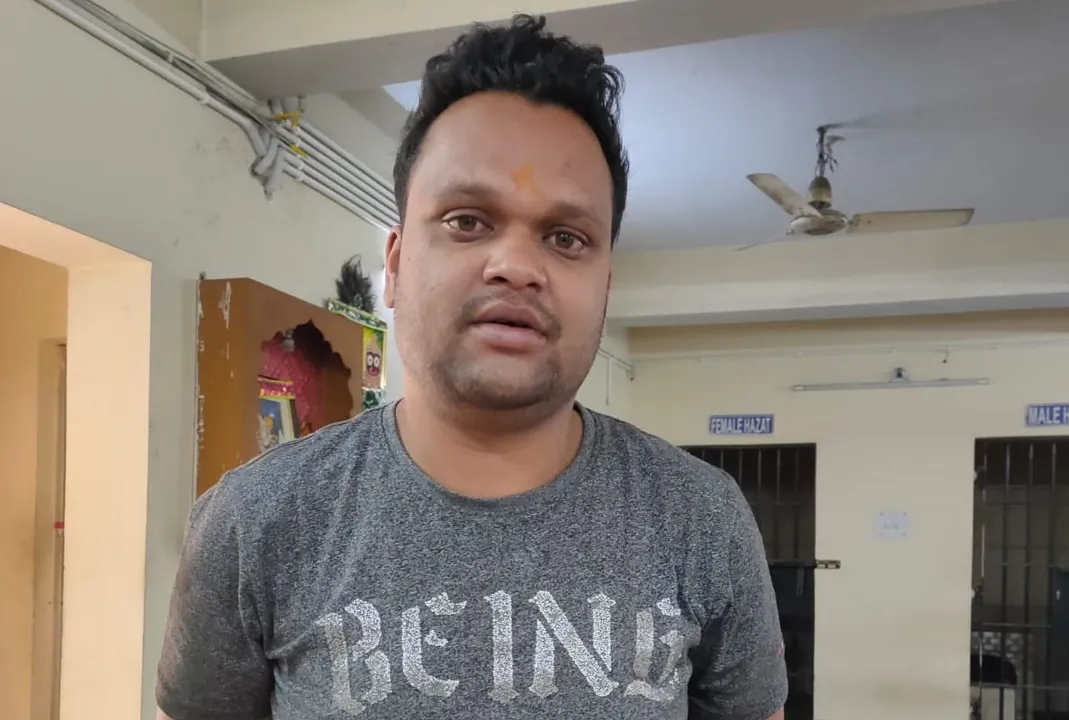  ଦାଦା ବଟି ମାଗିବା ଯୁବକଙ୍କୁ ମହଙ୍ଗା ପଡ଼ିଲା