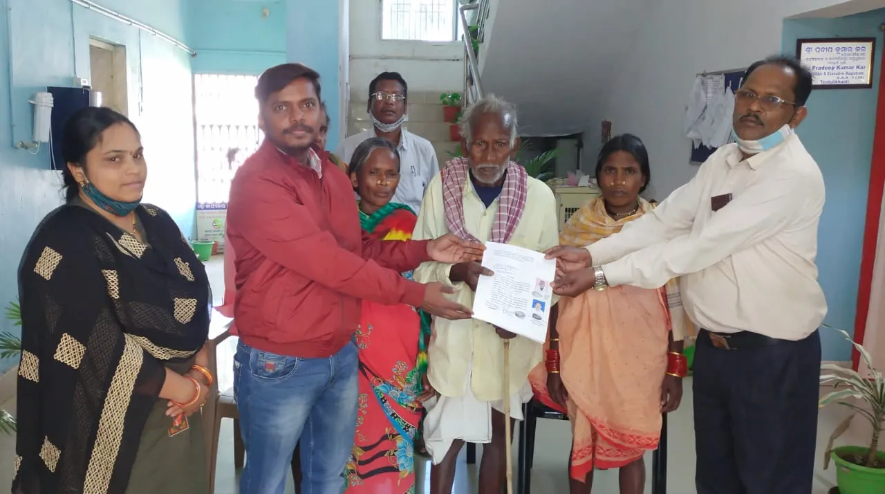  ବରିଷ୍ଠ ନାଗରିକଙ୍କ ବଦାନ୍ୟତା, ପ୍ରାଥମିକ ବିଦ୍ୟାଳୟ ପାଇଁ ଜମି ଦାନ କଲେ
