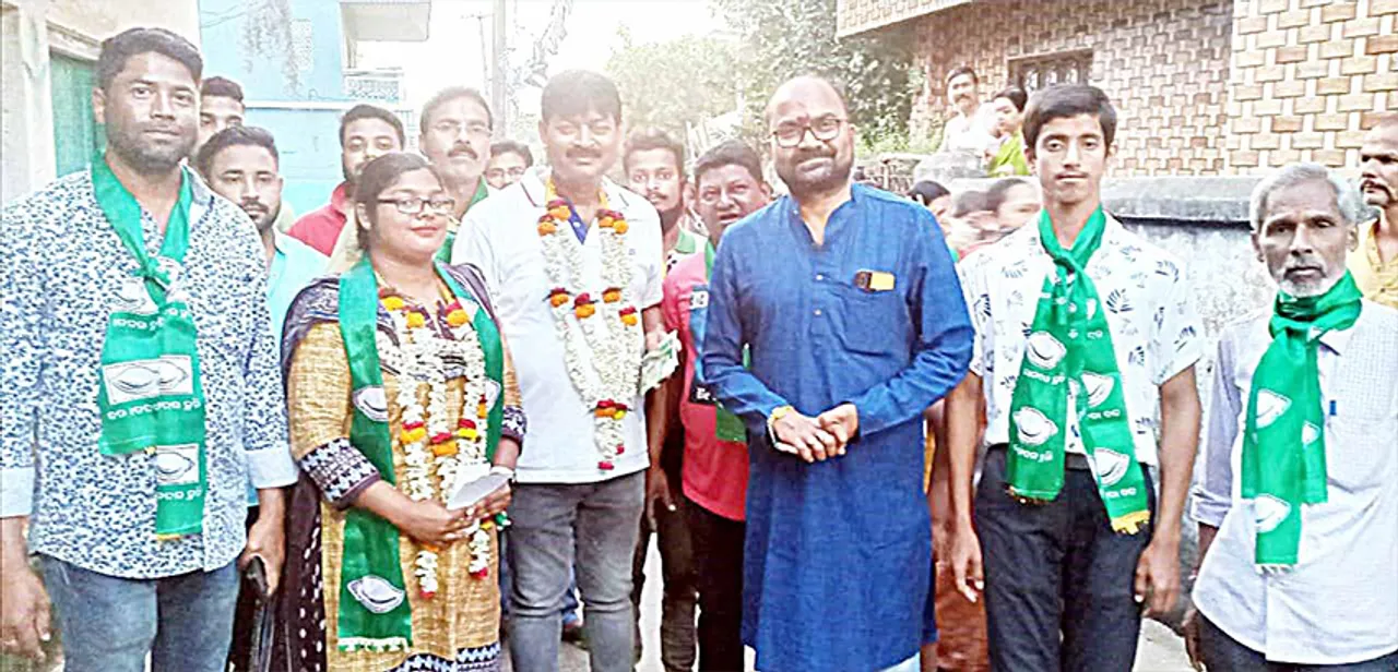  ବାଦଲଙ୍କ ପାଇଁ ଭୋଟ୍‌ ମାଗିଲେ ନଛୁ