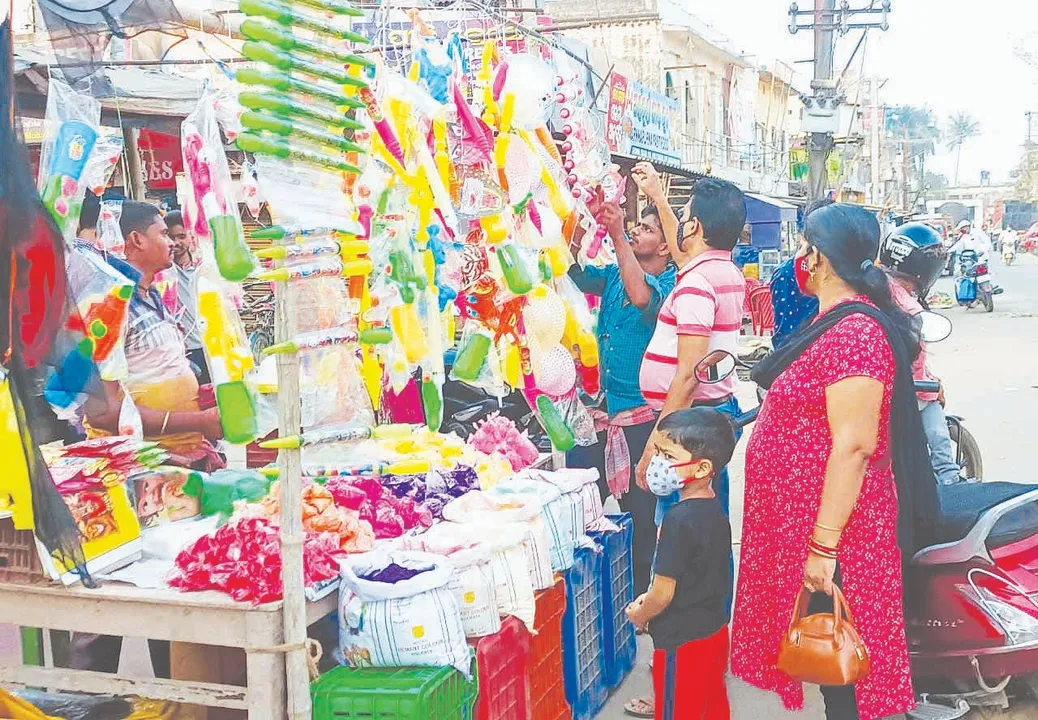  ଏଥର ହୋଲିରେ ହର୍ବାଲ ରଙ୍ଗର ଚାହିଦା