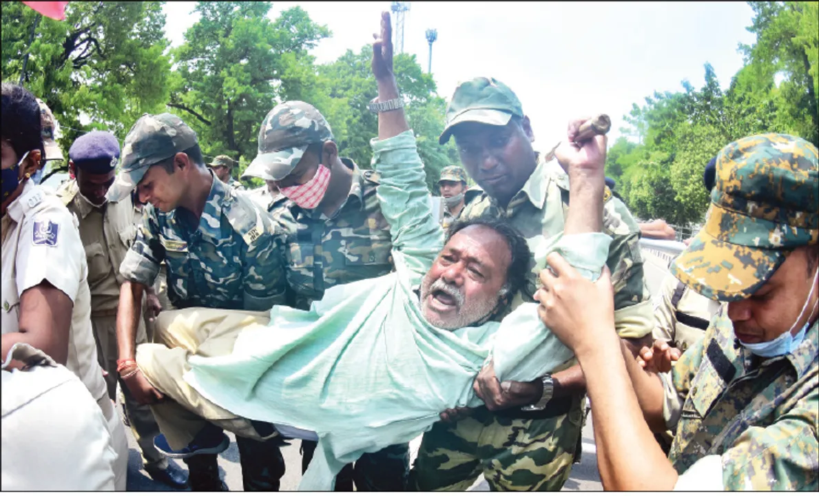  କେନ୍ଦ୍ରୀୟ ଟ୍ରେଡ୍‌ ୟୁନିୟନ୍‌ର ଭାରତ ବନ୍ଦ ଦ୍ବିତୀୟ ଦିନ ବି ପ୍ରଭାବଶୂନ୍ୟ