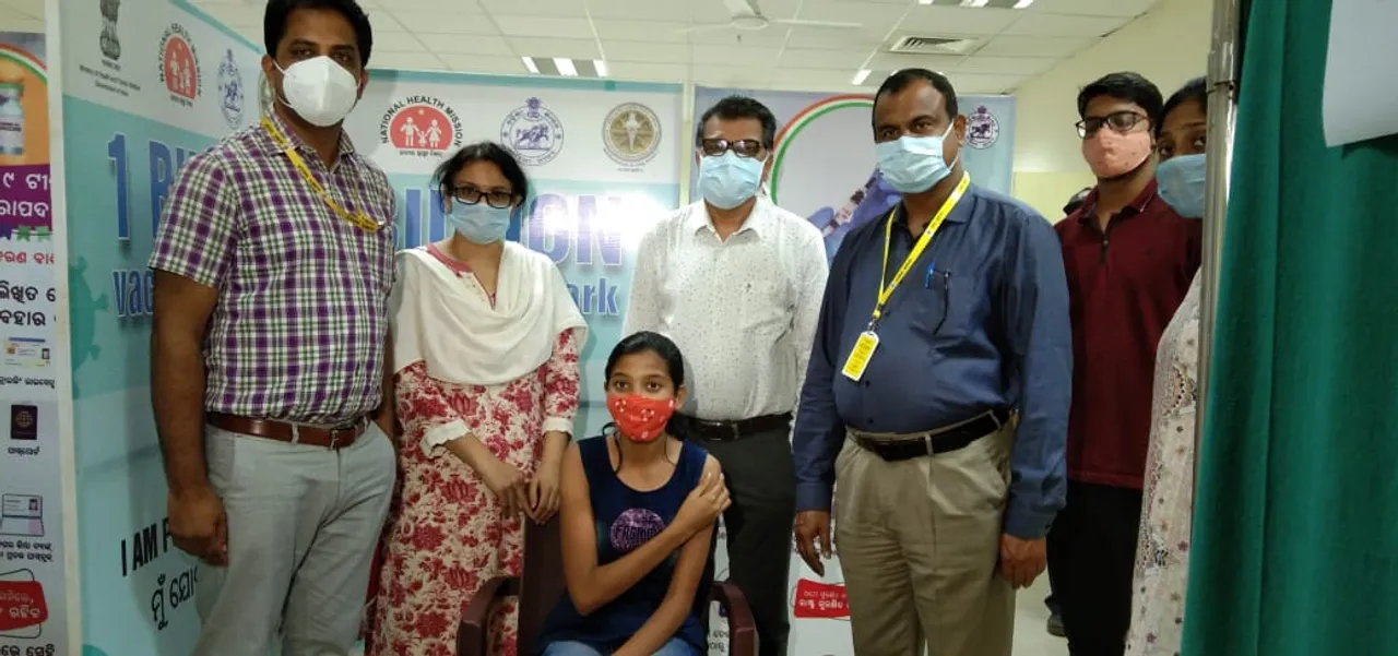  ଭୁବନେଶ୍ବର ଏମ୍‌ସରେ ୧୨-୧୪ ବର୍ଷ ବୟସର ପିଲାଙ୍କୁ କରୋନା ଟିକାକରଣ।