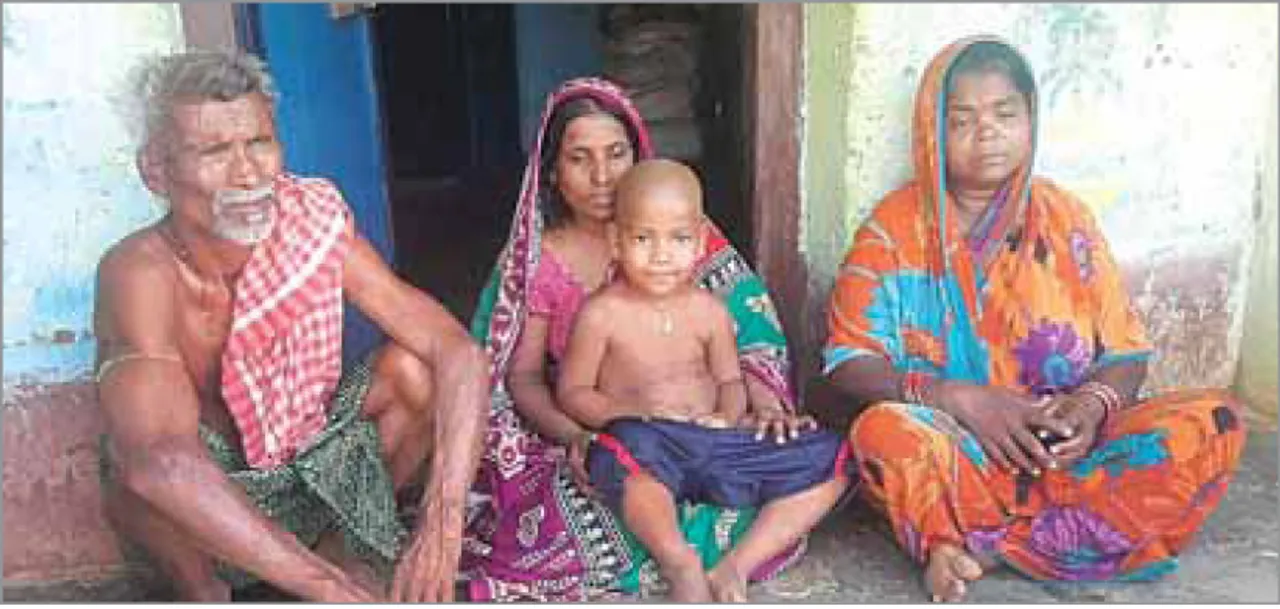  ମାନସଙ୍କ ମା’, ସ୍ତ୍ରୀଙ୍କ ଆଖିରୁ ଶୁଖୁନି ଲୁହ: ୮୦ ହଜାର ଋଣ କରି ମା’ କିଣି ଦେଇଥିଲେ କ୍ୟାମେରା, ମାଡାମ୍‌ ରାଗିକି କ୍ୟାମେରା ଭାଙ୍ଗି ଦେଇଥିଲେ