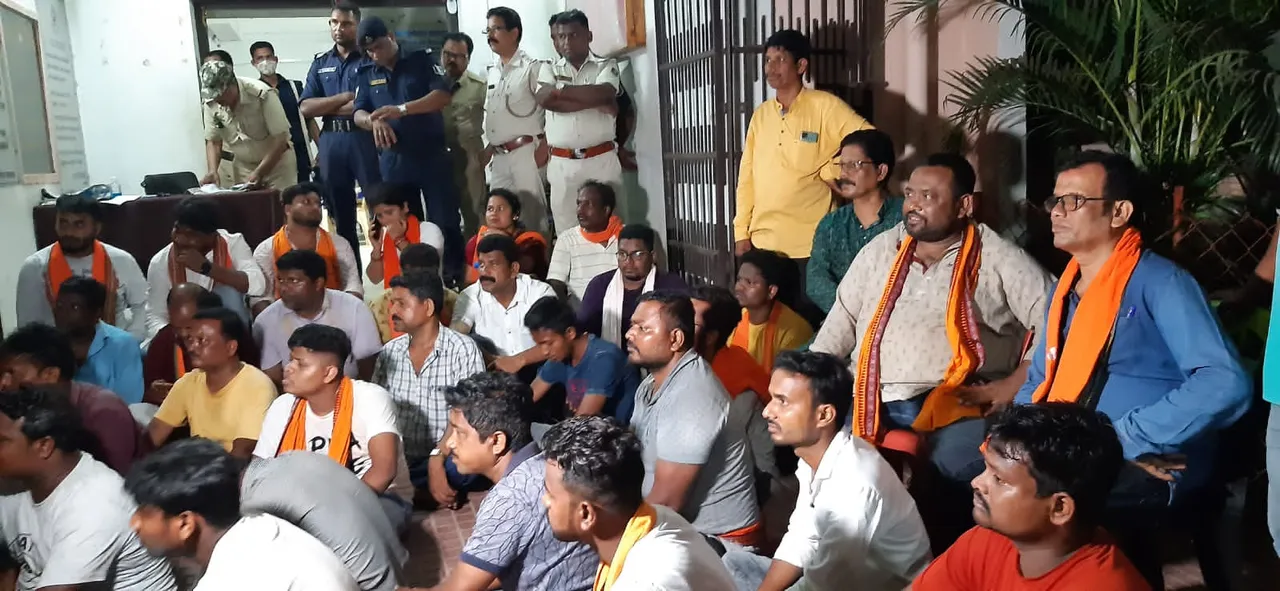  ସୋରରେ ରାଜନୈତିକ ହିଂସା: ଛୁରା ମାଡରେ ୨ ଗୁରୁତର 