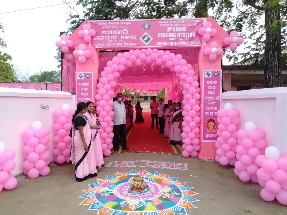  ପୌର ନିର୍ବାଚନ: ଇଭିଏମରେ ବନ୍ଦ ହେଲା ପୌରାଧ୍ୟକ୍ଷ-କାଉନସିଲରଙ୍କ ଭାଗ୍ୟ, ମାଲକାନଗିରିରେ ୬୩.୬୧% ମତଦାନ