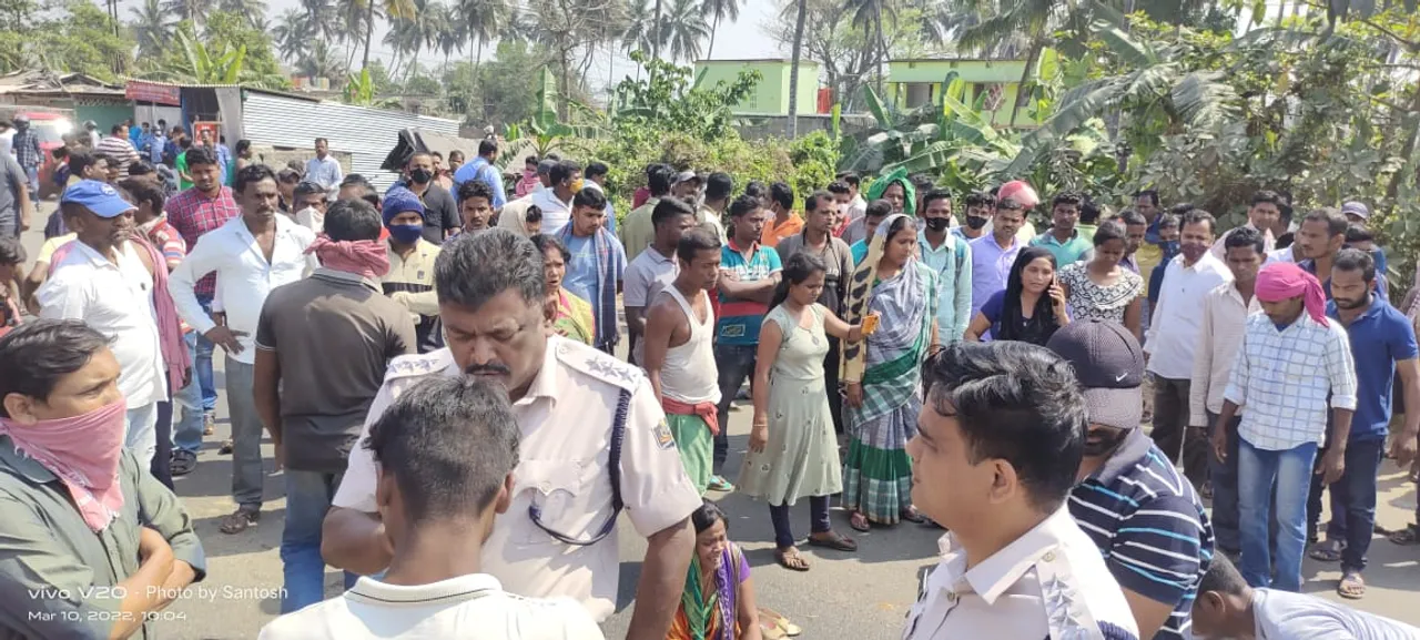  ନିଖୋଜ ଛାତ୍ରଙ୍କ ମୃତଦେହ ଉଦ୍ଧାର ଘଟଣା: ସାଢ଼େ ୩ ଘଣ୍ଟା ଅବରୋଧ ରହିଲା ଜାତୀୟ ରାଜପଥ