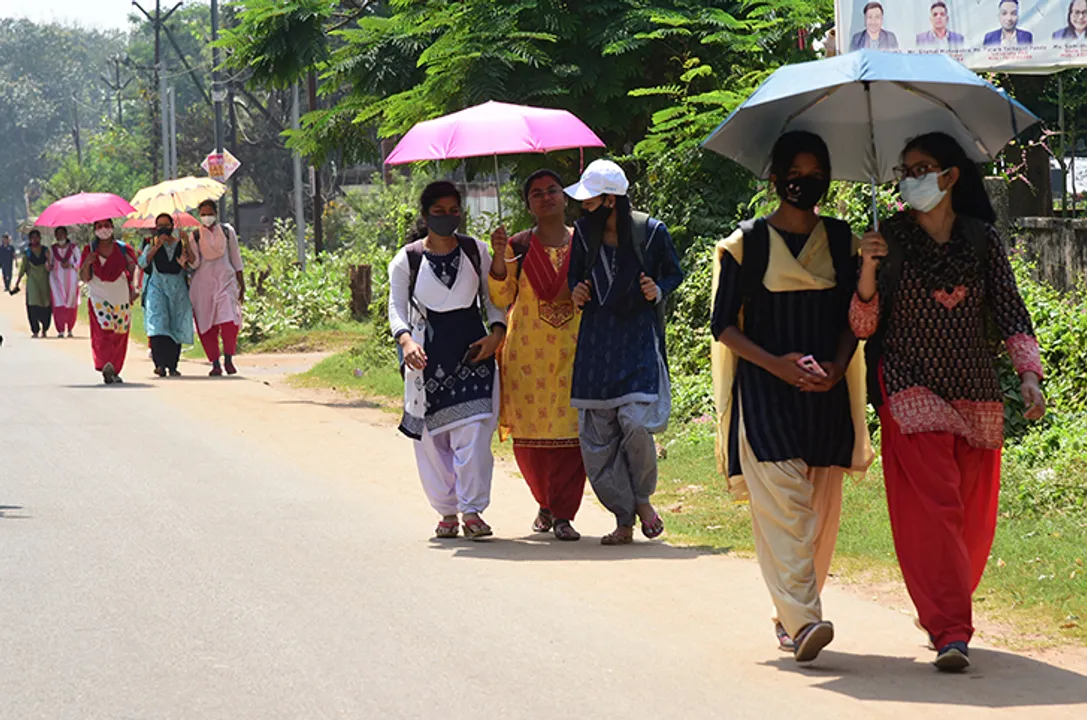  ତାତିରେ ସିଝୁଛି ପଶ୍ଚିମ ଓଡିଶା! ଟିଟିଲାଗଡ଼କୁ ପଛରେ ପକାଇ ଝାରସୁଗୁଡ଼ାରେ ସର୍ବାଧିକ ତାତି