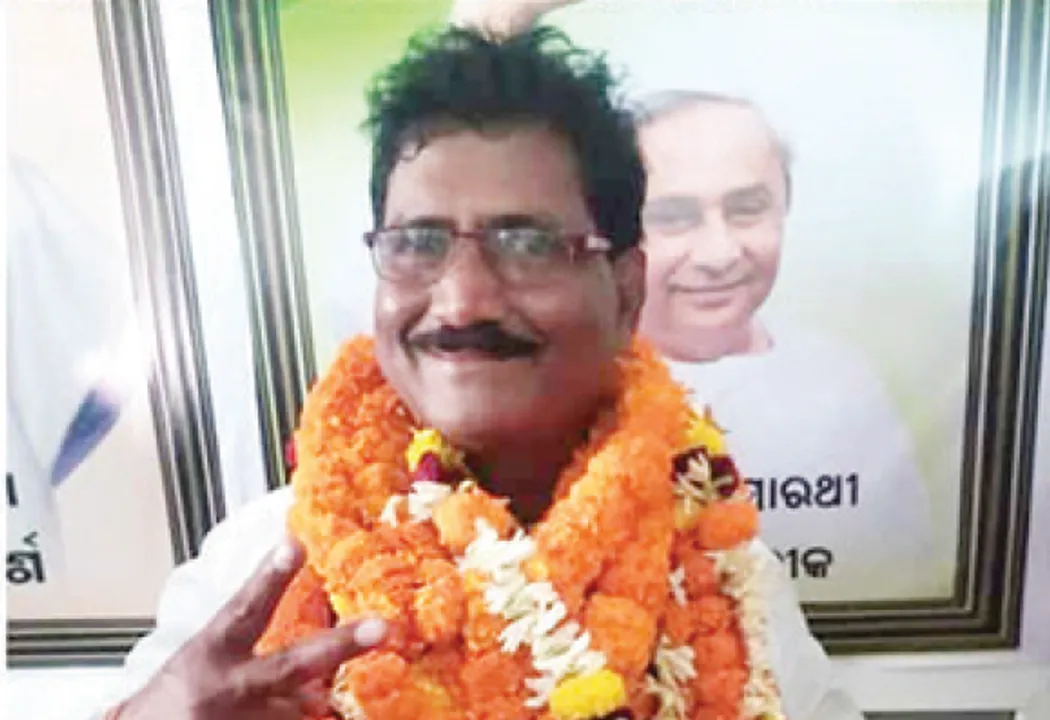  ଶଶୀଙ୍କ ସହ ଲଢ଼େଇରେ ଜିତିଗଲେ ଧ୍ରୁବ, ପ୍ରଦ୍ୟୁମ୍ନ ସାମନ୍ତରାୟ ହେଲେ ପଟ୍ଟାମୁଣ୍ତାଇ ପଂଚାୟତ ସମିତି ଅଧ୍ୟକ୍ଷ