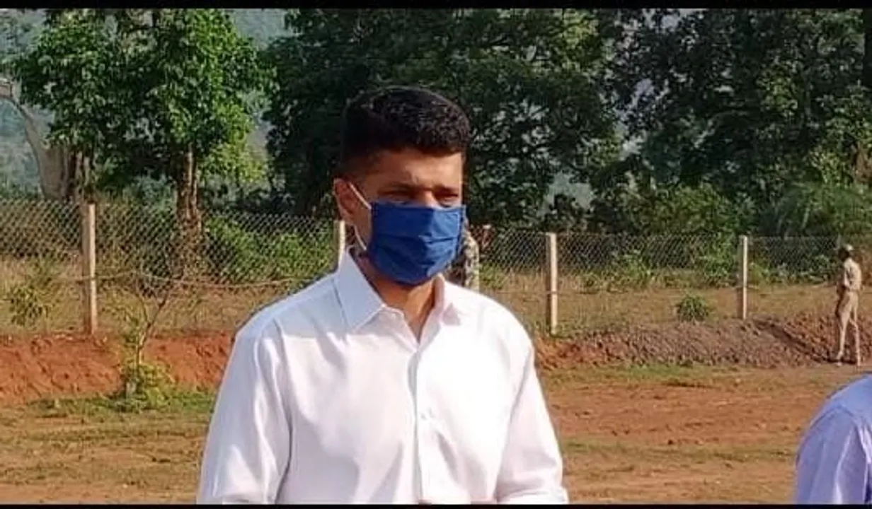  ଗଜପତି ଗସ୍ତରେ ୫-ଟି ସଚିବ: ଛେଳିଗଡ଼ ଜଳସେଚନ ଡ୍ୟାମ ପ୍ରକଳ୍ପର ଅଗ୍ରଗତି ସଂପର୍କରେ ଅନୁଧ୍ୟାନ କଲେ