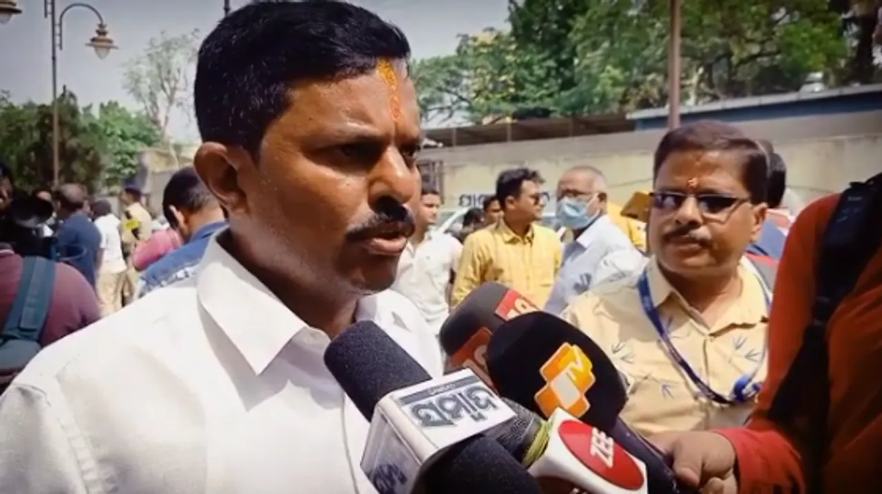  କଟକ: ଡେ଼ପୁଟି ମେୟର ପାଇଁ ନିର୍ବାଚନ ପୂର୍ବରୁ କକ୍ଷତ୍ୟାଗ କଲେ ବିଜେପି ଓ କଂଗ୍ରେସ କର୍ପୋରେଟର
