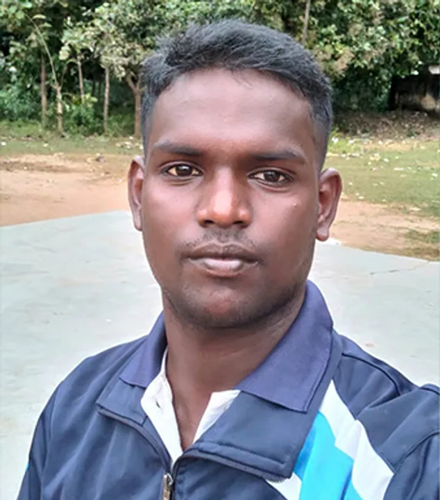  ଛାତରୁ ଖସି ନୌସେନା କର୍ମଚାରୀ ମୃତ 