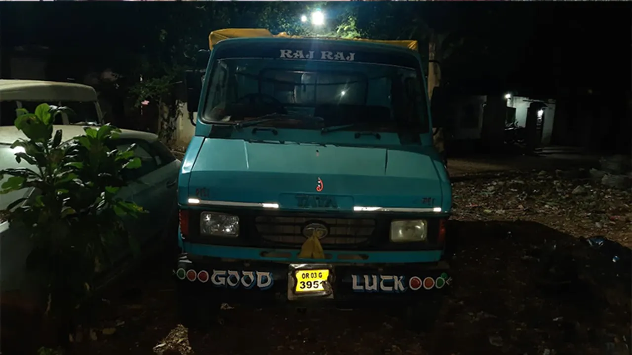  ପିଡିଏସ୍‌ ଚୋରା ଚାଲାଣ, ମିନିଟ୍ରକ୍‌କୁ ଧରିଲା ପୁଲିସ