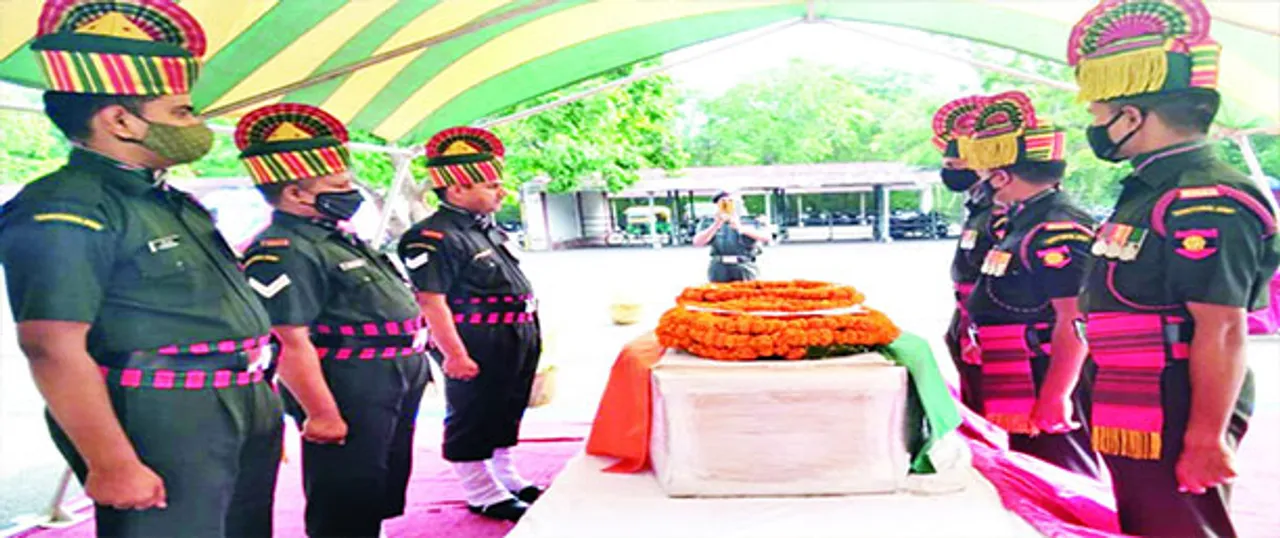  ଟ୍ରେନ୍‌ରେ କଟି ଯବାନ୍‌ଙ୍କ ମୃତ୍ୟୁ, ରାଷ୍ଟ୍ରୀୟ ମର୍ଯ୍ୟାଦା ସହ ଶେଷକୃତ୍ୟ