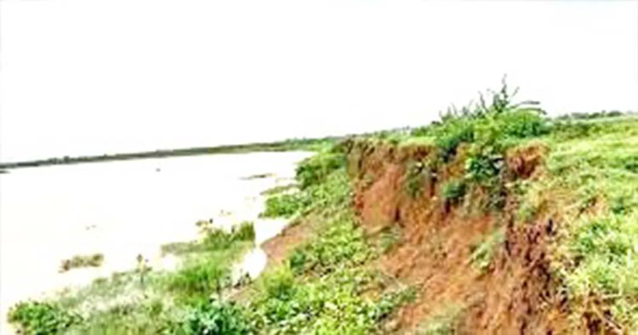  ଚିନ୍ତା ବଢ଼ାଉଛି ସାଳନ୍ଦୀ, ବୈତରଣୀ ଓ ମନ୍ତେଇର ଦୁର୍ବଳ ନଦୀବନ୍ଧ