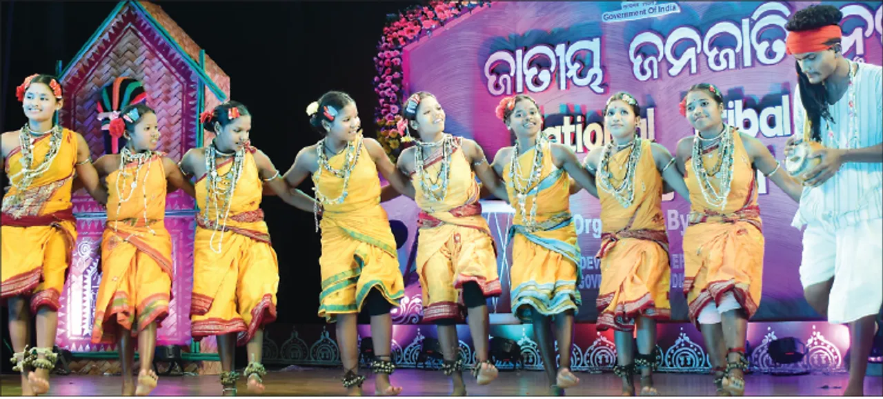  ପୁରସ୍କୃତ ହେଲା ‘ହାତୀ’, ‘ବିର୍‌ଲି’ ଓ ‘ଡୁଙ୍ଗରଦେବ ନୃତ୍ୟ’