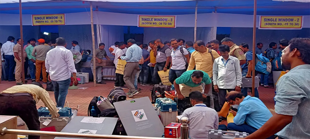  ବ୍ରଜରାଜନଗରରେ ପ୍ରଚାର ଶେଷ, ବୁଥରେ ପହଞ୍ଚିଲେ ପୋଲିଂ କର୍ମଚାରୀ