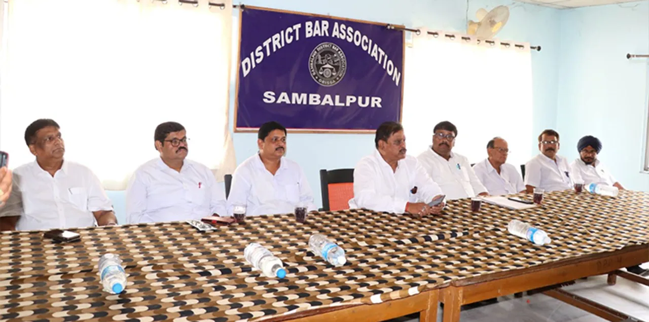  କୁଳପତିଙ୍କୁ ୧୦ ଦିନ ମହଲତ, ମେରୀ ରାୟ ନୀତି ଚାଲିବ ନାହିଁ