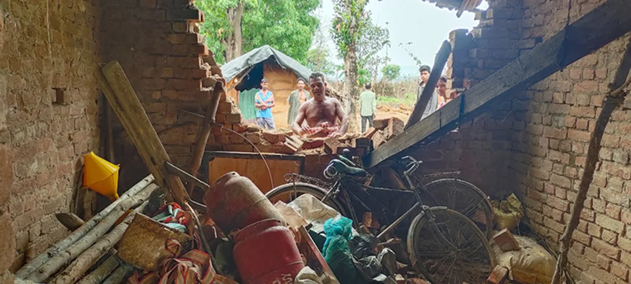  ଘର ଭାଙ୍ଗି ଧାନଚାଉଳ ଖାଇଗଲା ଦନ୍ତା