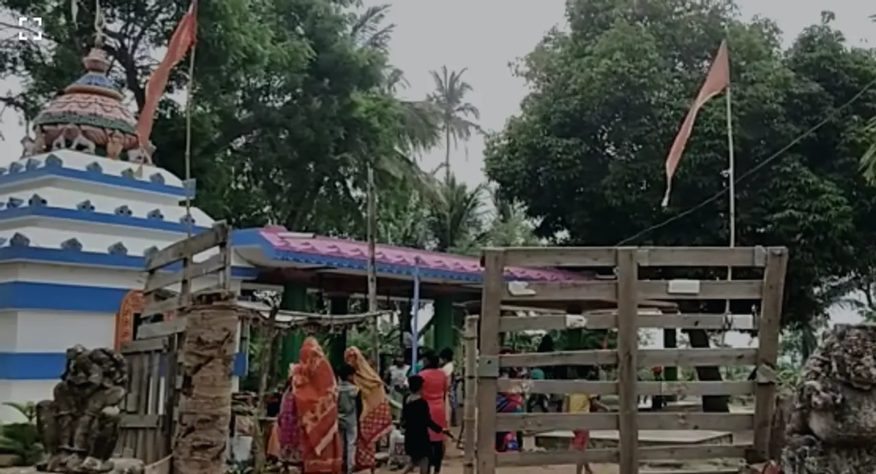  ଆଜି ସାବିତ୍ରୀ ବ୍ରତ: ରାଜ୍ୟର ବିଭିନ୍ନ ମନ୍ଦିରରେ ସଧବା ମହିଳାଙ୍କ ଭିଡ଼