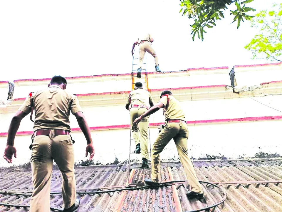  ବାଲେଶ୍ୱର ଜିଲ୍ଲାପାଳଙ୍କ କାର୍ଯ୍ୟାଳୟ ବିଲ୍ଡିଂରେ ଅଗ୍ନି ନିରାପତ୍ତା ବ୍ୟବସ୍ଥା ଢିଲା