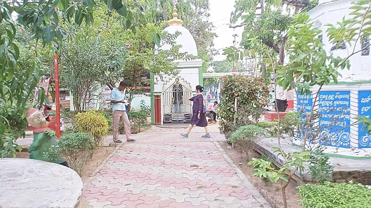  ସନ୍ଧ୍ୟା ବେଳେ କାହିଁକି ବନ୍ଦ ରହୁଛି ବ୍ୟାସକବି ଫକୀରମୋହନ ସେନାପତିଙ୍କ ସାଧନାପୀଠ ’ଶାନ୍ତିକାନନ’?