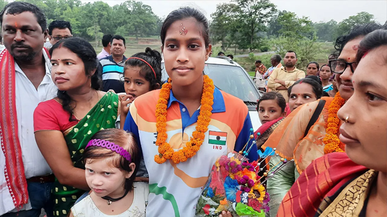  ଜାତୀୟ ଭଲିବଲ୍‌ ଖେଳାଳି ଲାସ୍ୟମୟୀଙ୍କୁ ବିପୁଳ ସମ୍ବର୍ଦ୍ଧନା