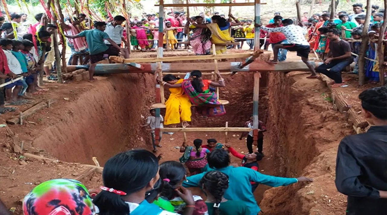  ଇଟାପୋଖରୀରେ ରଜପର୍ବ; ମାଟି ତଳ ଦୋଳି ଆକର୍ଷଣର କେନ୍ଦ୍ର