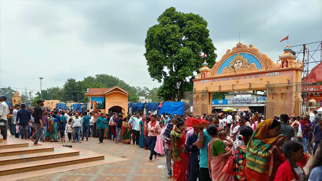  ମା’ ତାରିଣୀଙ୍କ ସୁନାବେଶ ଦେଖିଲେ ୩୦ ହଜାର ଶ୍ରଦ୍ଧାଳୁ