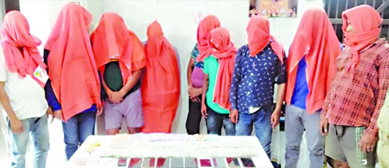  ହୋଟେଲ୍‌ରେ ଜୁଆ ଖେଳ: ଜେଲ୍‌ ଗଲେ ଶିକ୍ଷକ