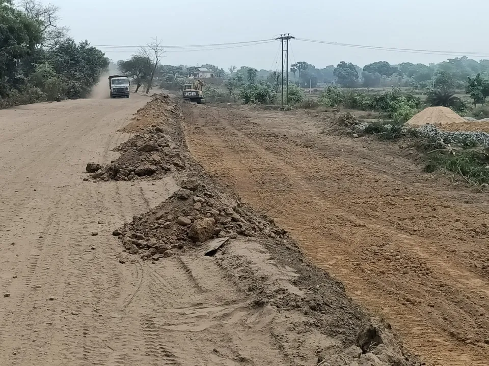  ରାସ୍ତା ନିର୍ମାଣ ନାଁରେ ଆଦିବାସୀଙ୍କ ଜମି ଜବରଦଖଲ, ଆରକେଡି ସଂସ୍ଥା ନାମରେ ଏତଲା