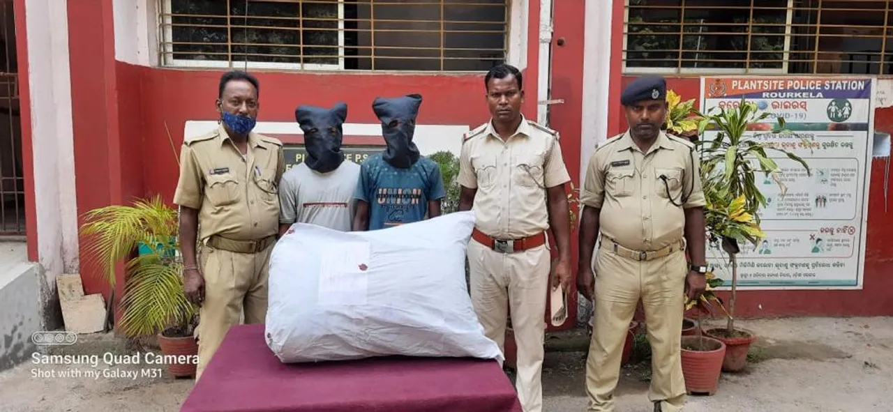  ସାଢ଼େ ୨୪ କେଜି ଗଞ୍ଜେଇ ଜବତ: ୨ ଗିରଫ