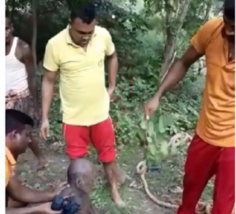  ଦୁଇ ଘଣ୍ଟା ପରେ କୂଅରୁ ଜୀବିତ ଉଦ୍ଧାର ହେଲେ ବୃଦ୍ଧ