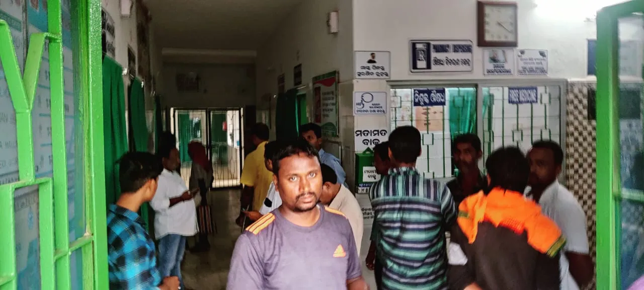  ରାଜନଗର: ସମୁଦ୍ରରୁ ଉଦ୍ଧାର ହେଲେ ୧୨ ଜଣ ମ‌ତ୍ସ୍ୟଜୀବୀ