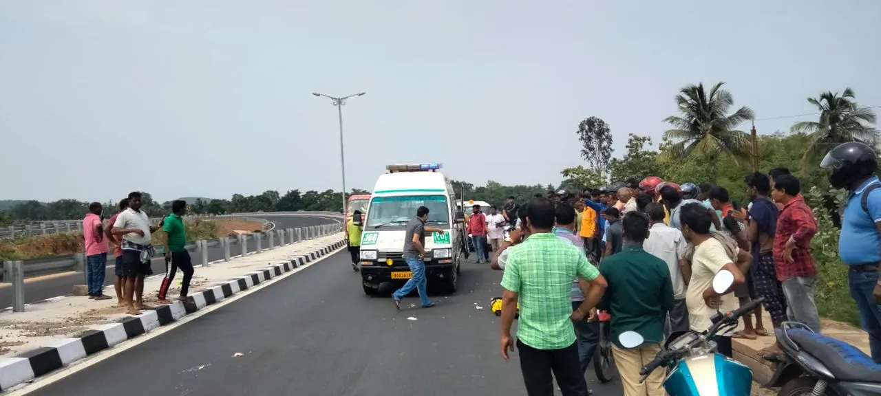  ମର୍ମନ୍ତୁଦ ସଡକ ଦୁର୍ଘଟଣା, ଚାଲିଗଲା ଉଭୟ ଭାଇଭଉଣୀଙ୍କ ଜୀବନ