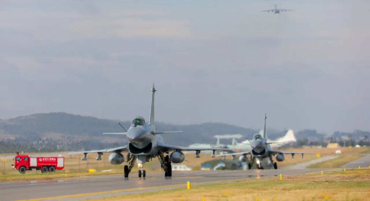  image : china military
 