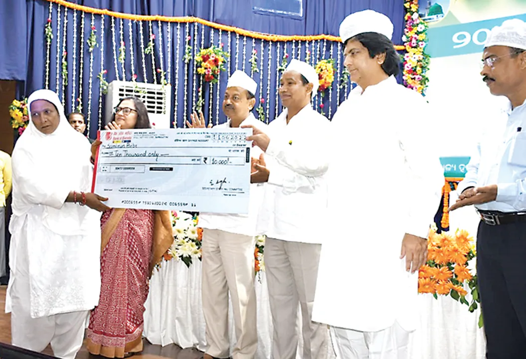  ହଜ୍‌ ଯାତ୍ରୀଙ୍କୁ ଭିଡିଓ ବାର୍ତ୍ତାରେ ଶୁଭେଚ୍ଛା, ସବୁ ବର୍ଗର କଲ୍ୟାଣ ହିଁ ପ୍ରକୃତ ବିକାଶ: ମୁଖ୍ୟମନ୍ତ୍ରୀ