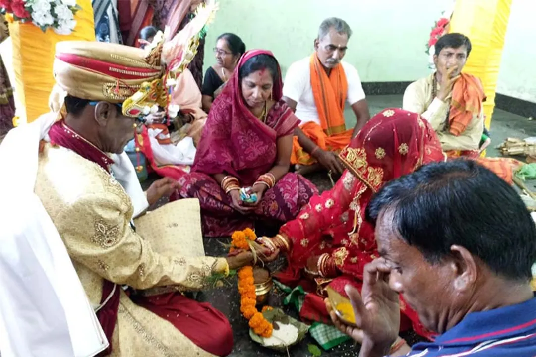  ପ୍ରେମର ଜୟ ହେଲା: ଦୃଷ୍ଟିବାଧିତ ସୁଜାତାଙ୍କୁ ଜୀବନ ସାଥୀ କଲେ ମନମୋହନ