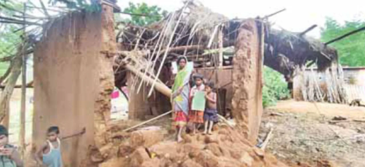  ବର୍ଷକୁ ୧୦୦ କୋଟି, ତଥାପି ହଟୁନି ଦାରିଦ୍ର୍ୟ