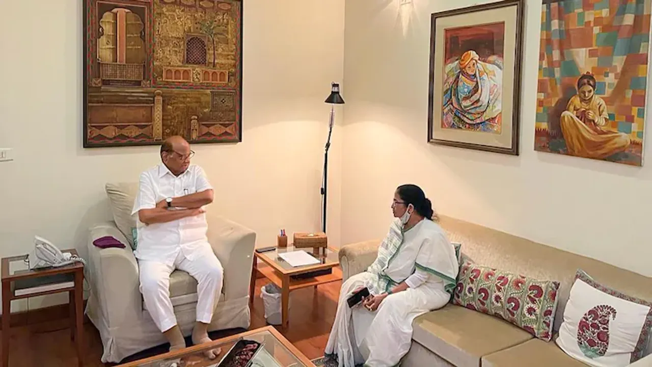  ରାଷ୍ଟ୍ରପତି ନିର୍ବାଚନକୁ ନେଇ ମମତା ଡକାଇଥିବା ବୈଠକରେ ଯୋଗ ଦେବ କଂଗ୍ରେସ, ଦିଲ୍ଲୀରେ ମମତା-ପାୱାର ଆଲୋଚନା