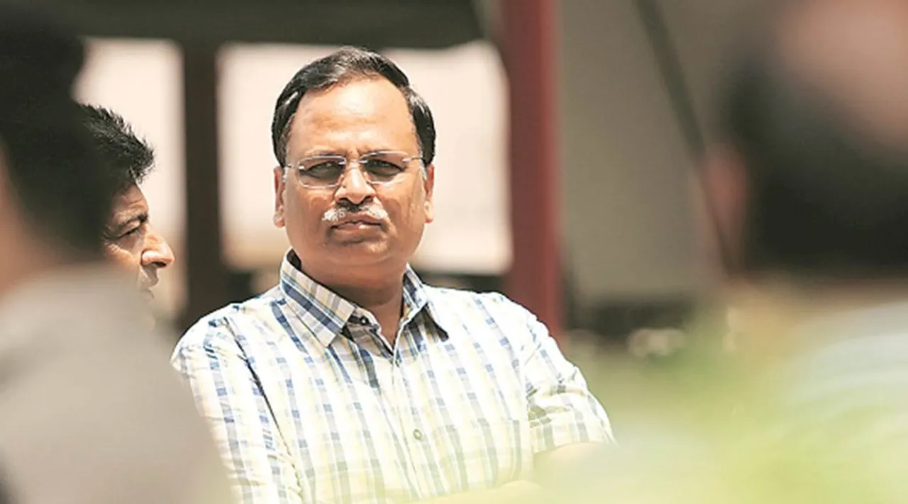  ପୁଣି ଥରେ ହେପାଜତକୁ ପଠାଯାଉଥିବା ଜାଣି ବିଗିଡ଼ିଗଲା ଜୈନଙ୍କ ସ୍ବାସ୍ଥ୍ୟାବସ୍ଥା, ଡାକ୍ତରଖାନାରେ ଭର୍ତ୍ତି