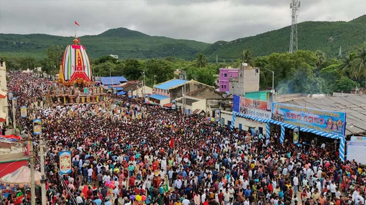  ବାହୁଡ଼ିଲେ ଶ୍ରୀଜିଉ, ଲକ୍ଷାଧିକ ଶ୍ରଦ୍ଧାଳୁଙ୍କ ସମାଗମ