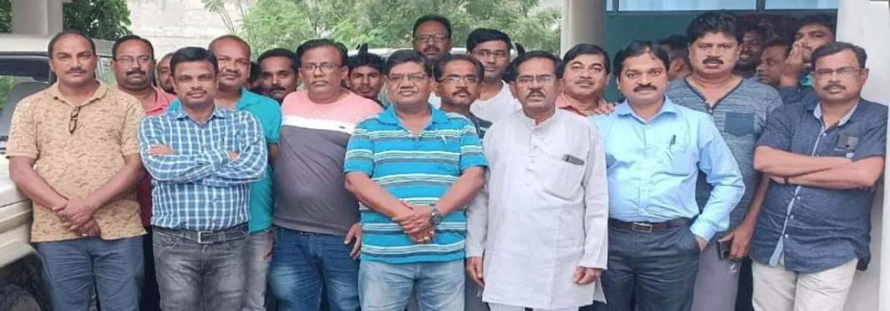  ସ୍କୁଲରେ ସାମ୍ବାଦିକଙ୍କ ପ୍ରବେଶ ମନା ଘଟଣା: ମିଳିତ ମଞ୍ଚର ମୁଖ୍ୟମନ୍ତ୍ରୀଙ୍କୁ ଦାବିପତ୍ର