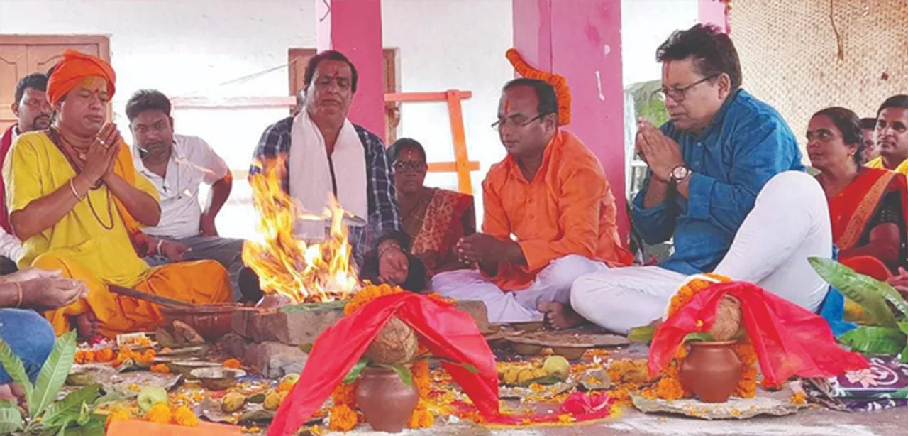  ଦ୍ରୌପଦୀ ମୁର୍ମୁଙ୍କ ବିଜୟ ପାଇଁ ପୂଜାର୍ଚ୍ଚନା