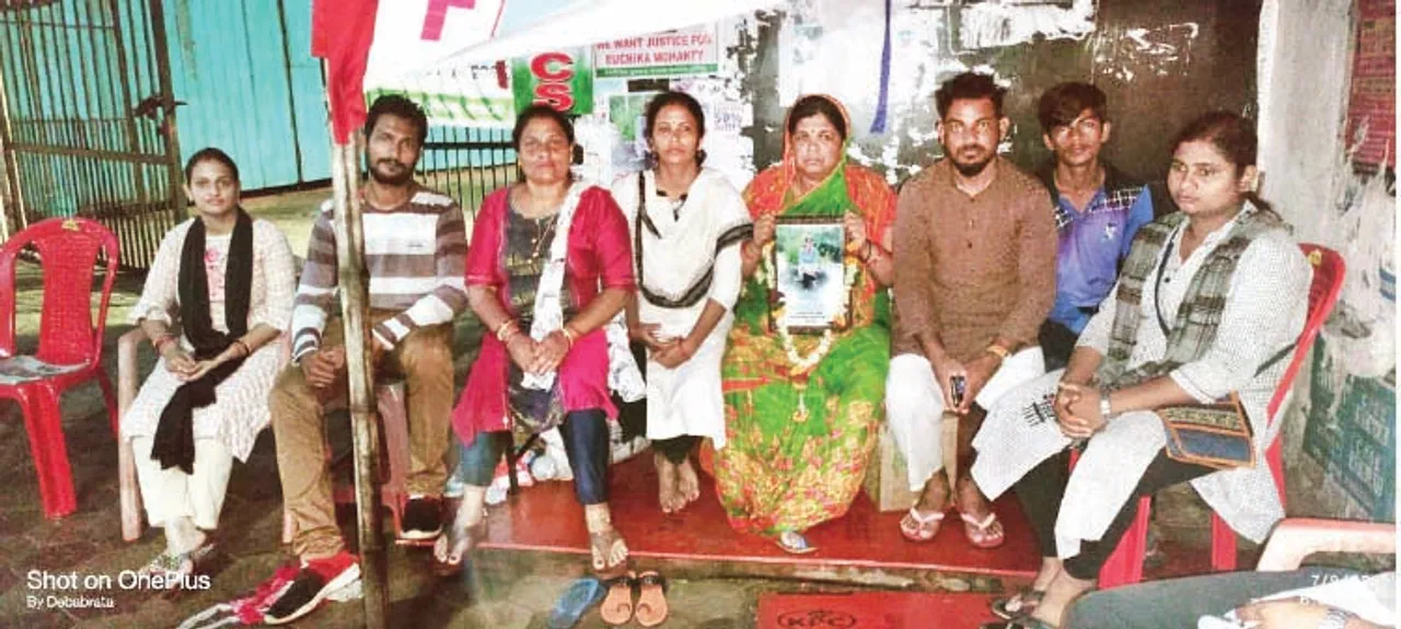  ରୁଚିକା ଆତ୍ମହତ୍ୟା ମାମଲା: କଲେଜ ସମ୍ମୁଖରେ ଝିଅର ଶୁଦ୍ଧିକ୍ରିୟା କରିବି: ରୁଚିକାଙ୍କ ମା’