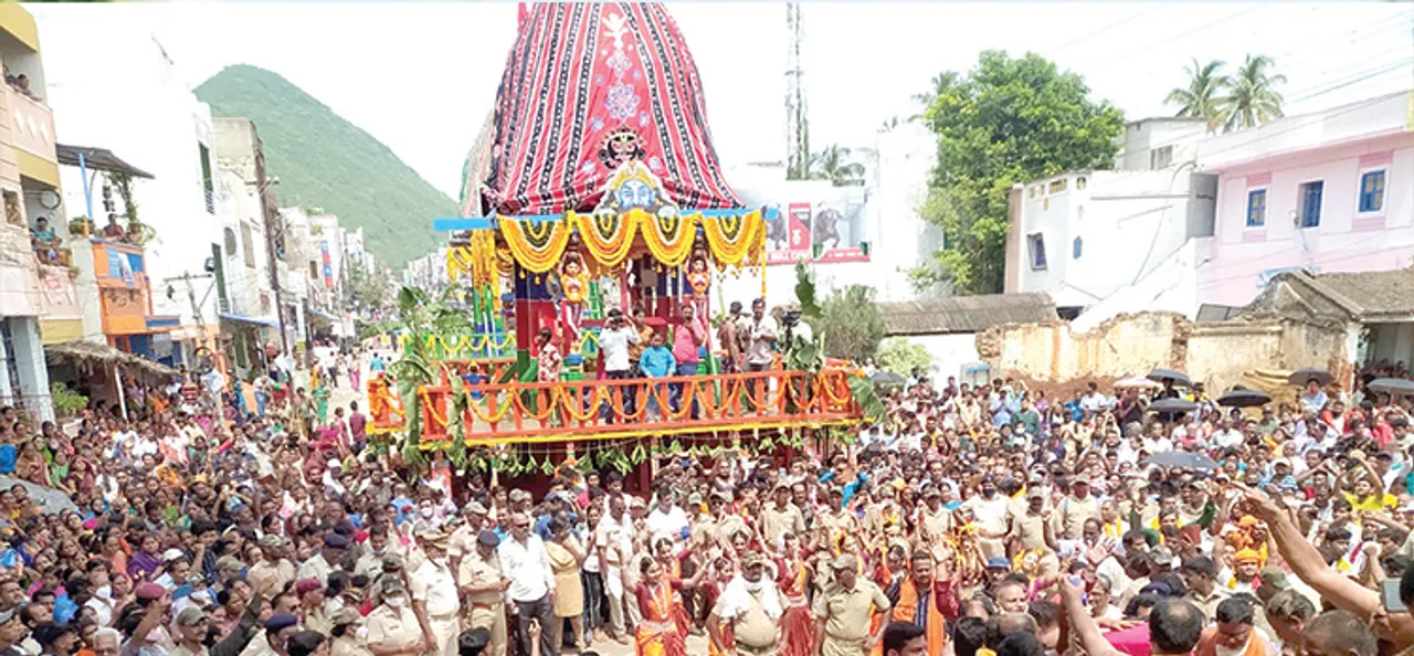  ପାରଳା ରଥଯାତ୍ରାରେ ଲକ୍ଷାଧିକ ଭକ୍ତ 