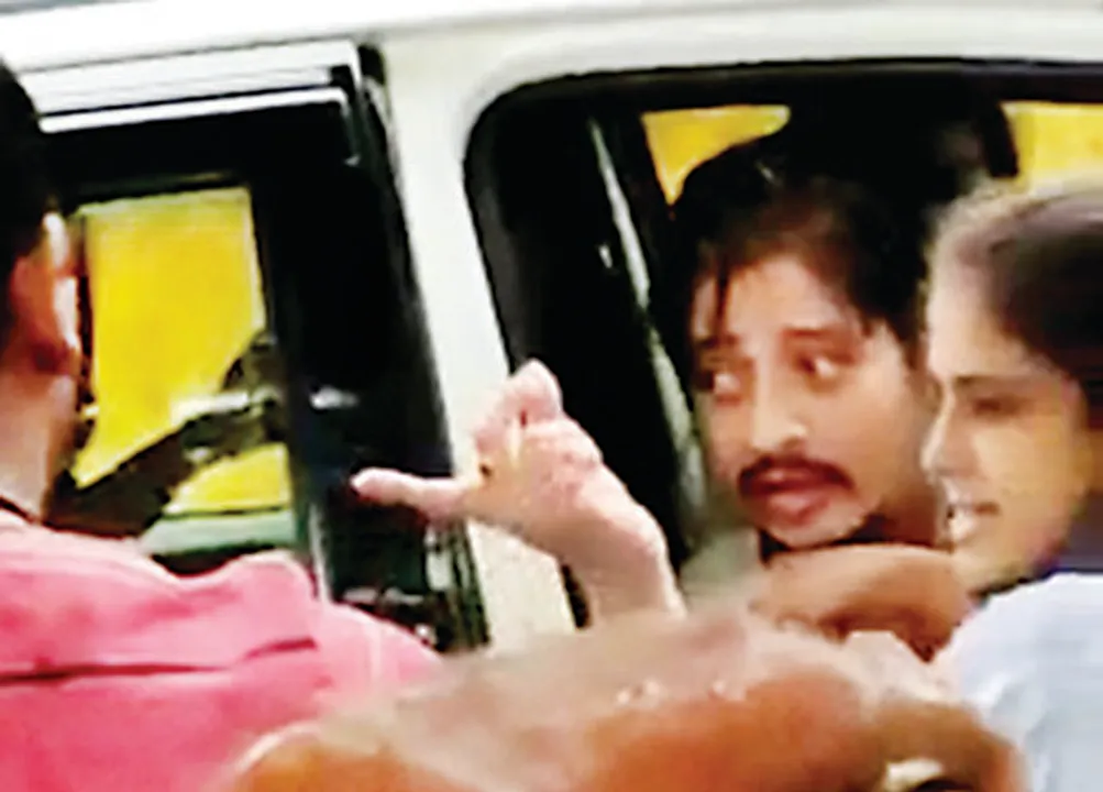  ବାବୁସାନ୍‌ ଓ ପ୍ରକୃତିଙ୍କ ସମ୍ପର୍କକୁ ନେଇ ଝଡ଼, ଦିନସାରା ହାଇଡ୍ରାମା