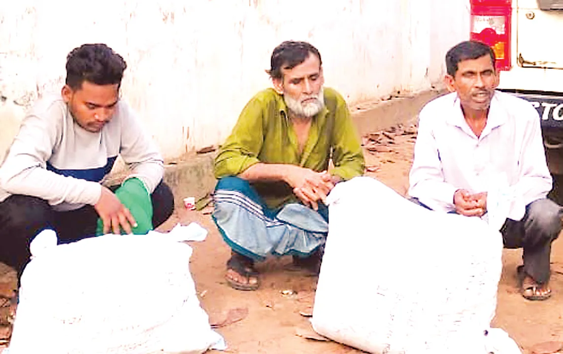  ଗଂଜେଇ କାରବାରରେ ବିଦେଶୀ ନାଗରିକ: ଗଂଜାମରୁ କୋଲକାତା ଚାଲାଣ ବେଳେ ଧରାପଡ଼ିଲେ ୨ ବାଂଲାଦେଶୀ